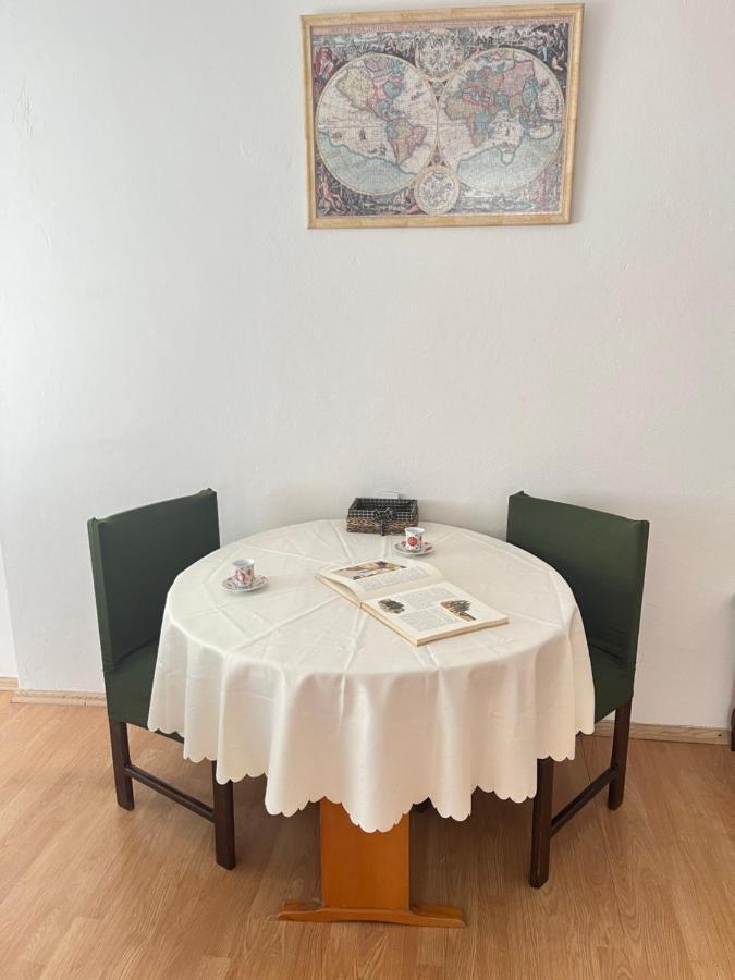 Daire Large And Cosy Family House In Center
